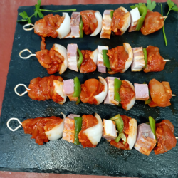 Brochetas de pollo